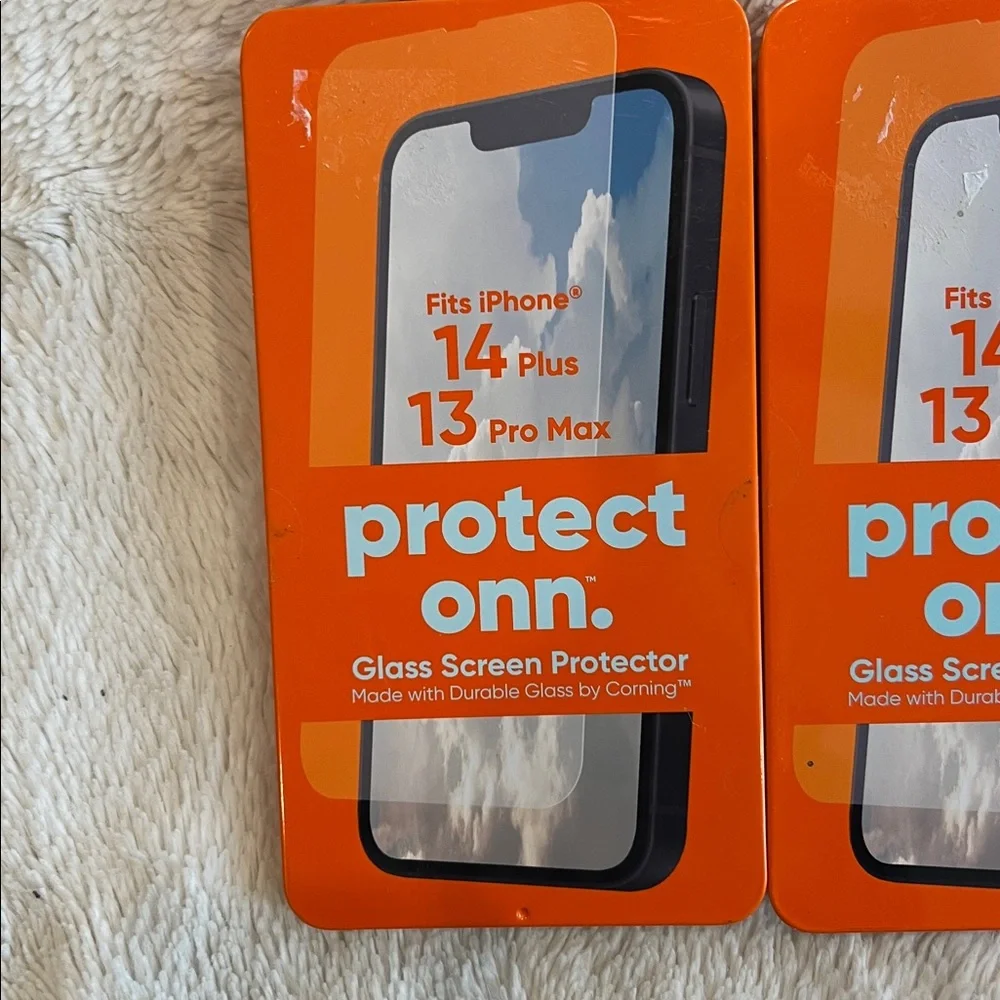 4 iPhone 14 Plus 13 Pro Max Protect Onn Glass Screen Protector  - New